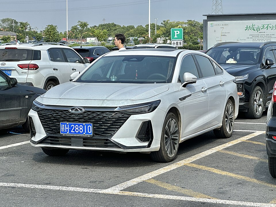 Chery Arrizo 8