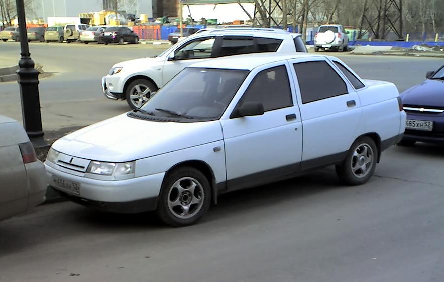 LADA 110-е семейство (2110–2112)